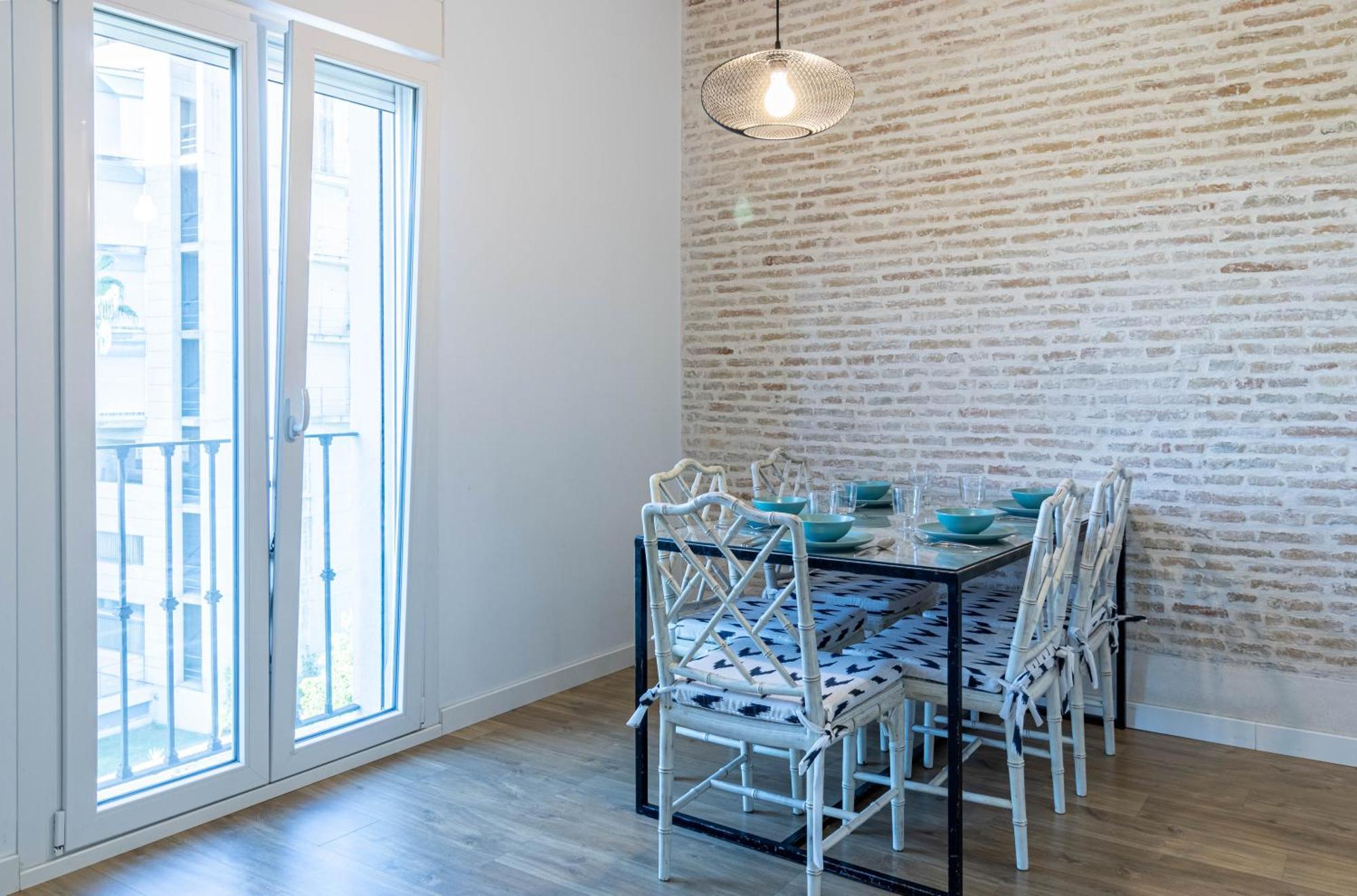 Sepulveda, Moderno Apartamento By Outin Apartment Севиля Екстериор снимка