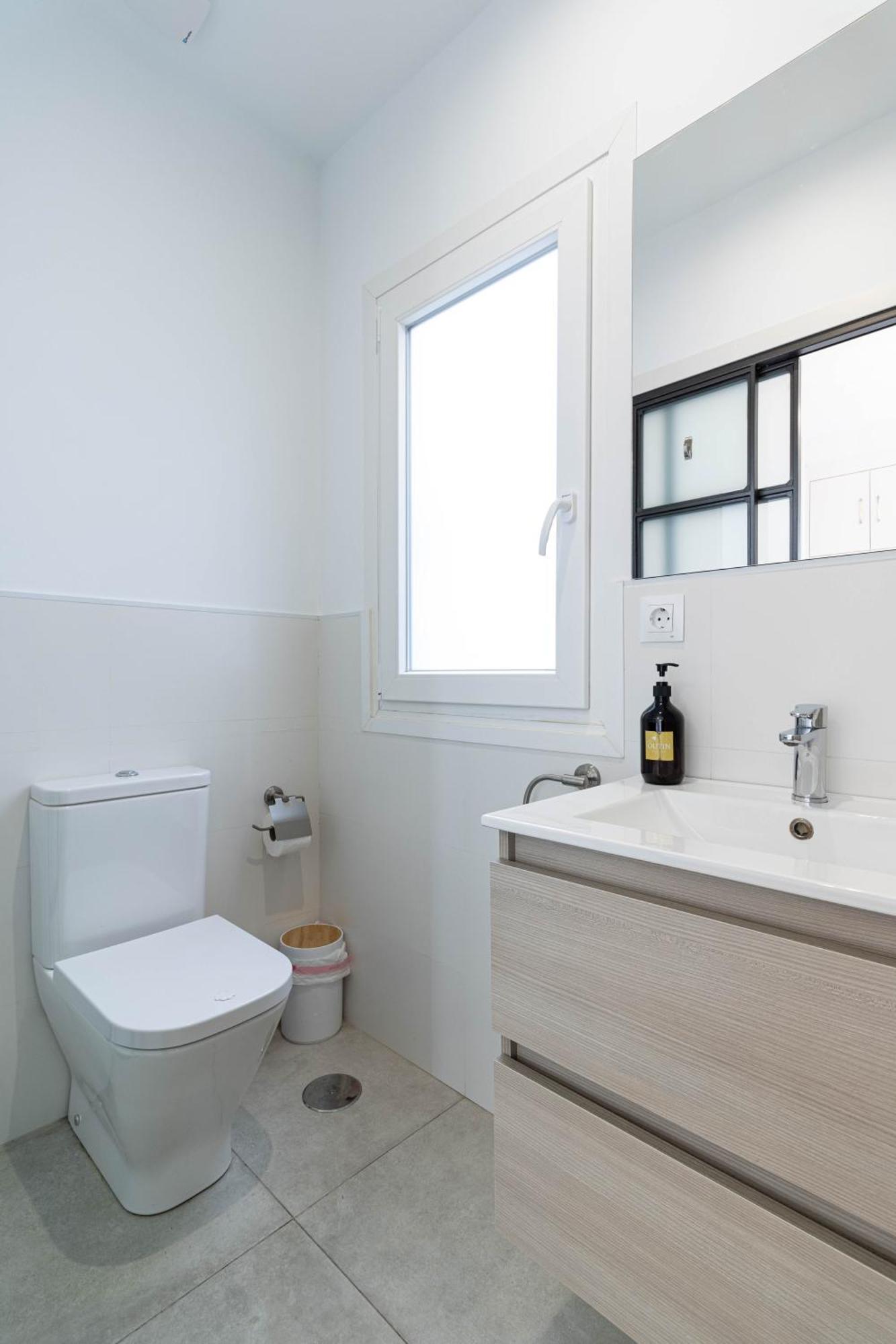 Sepulveda, Moderno Apartamento By Outin Apartment Севиля Екстериор снимка